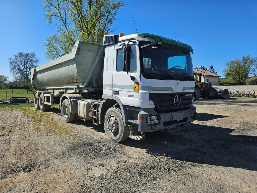 MERCEDES 2046 - Cabeza tractora: foto 1 MERCEDES 2046 - Cabeza tractora: foto 1