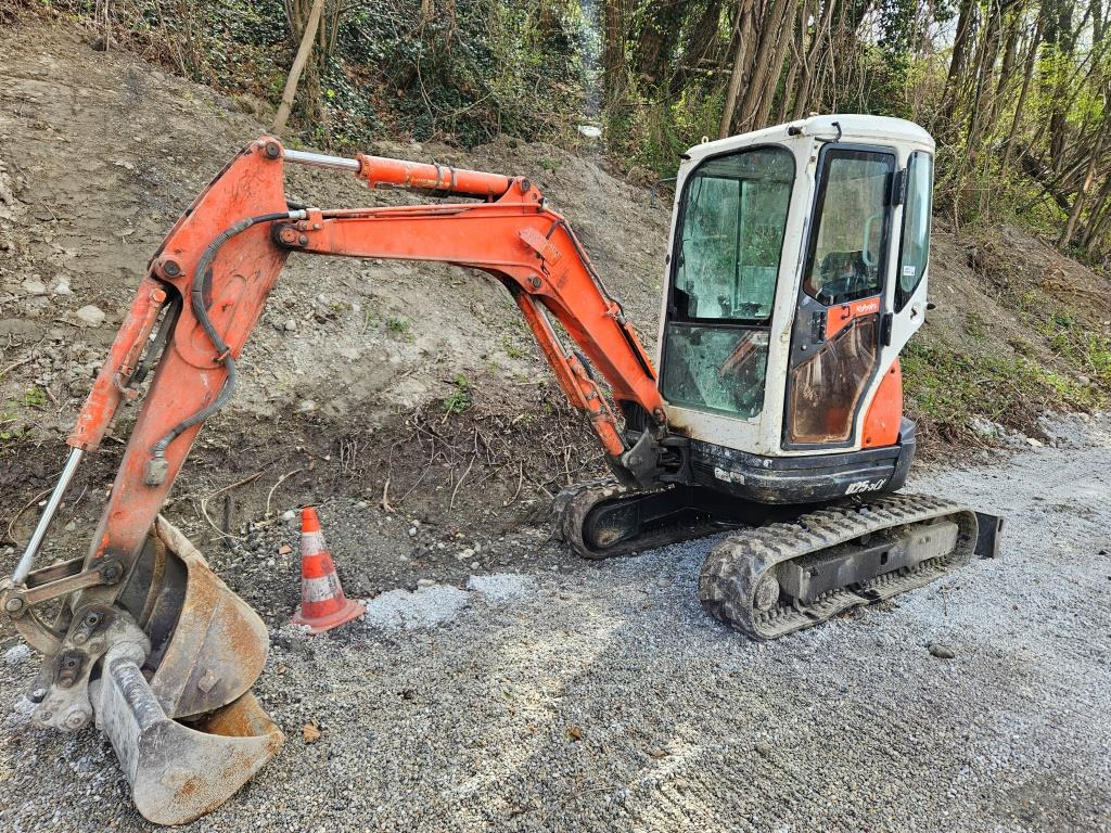 KUBOTA U 25 - Miniexcavadora: foto 1 KUBOTA U 25 - Miniexcavadora: foto 1