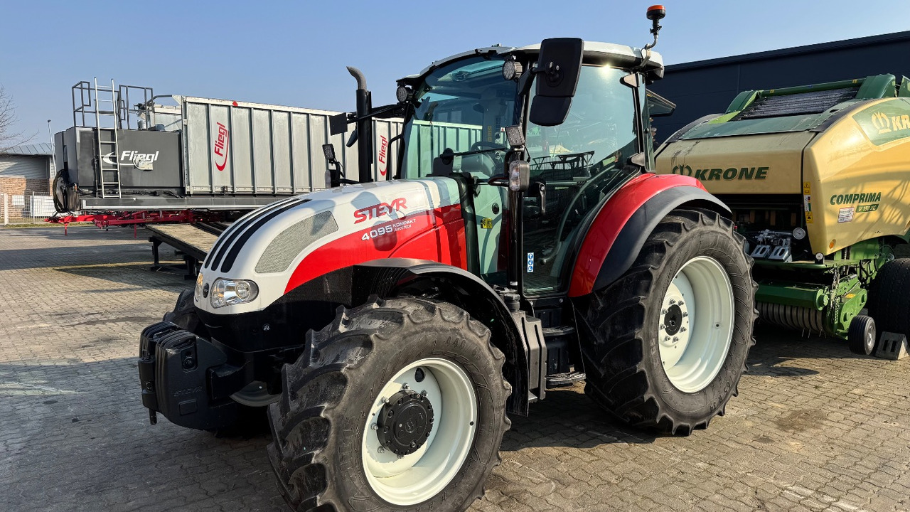 Steyr 4095 Kompakt Ecotech - Tractor: foto 1 Steyr 4095 Kompakt Ecotech - Tractor: foto 1