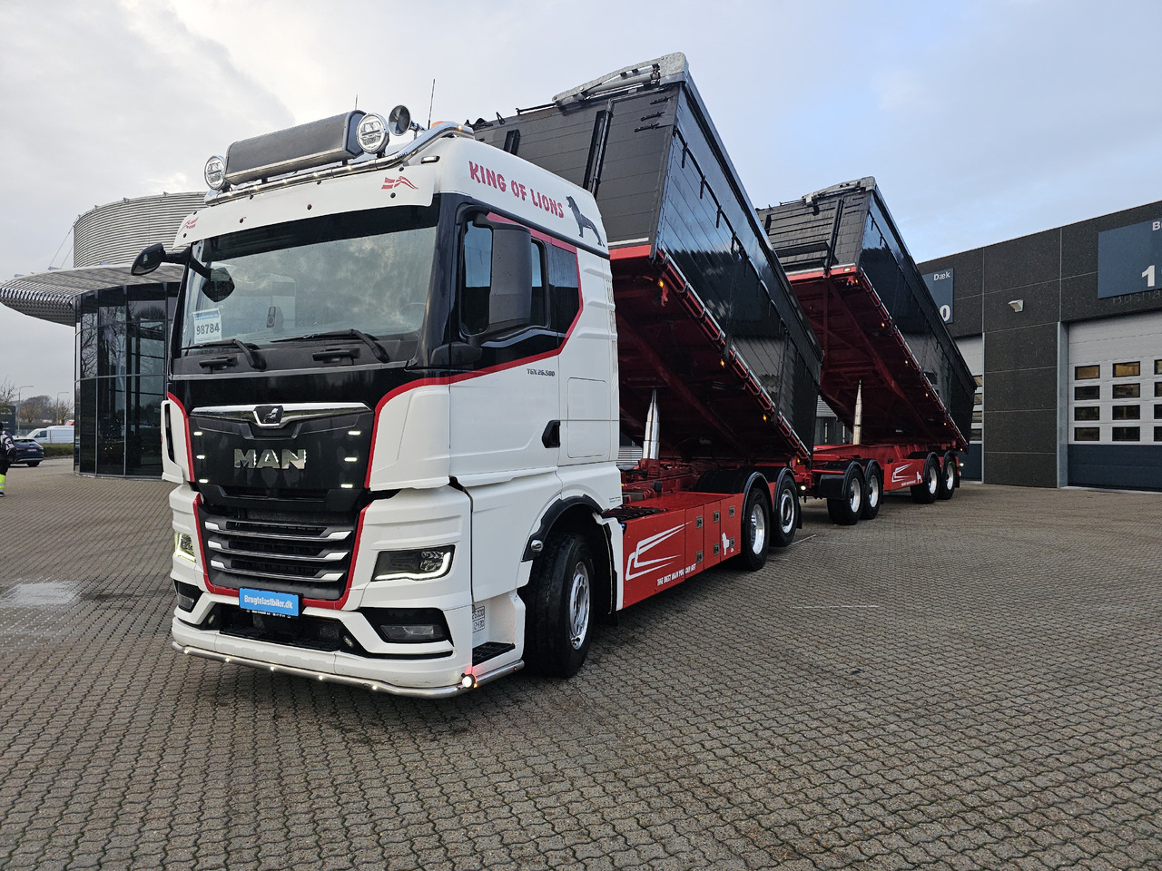 MAN TGX 26.580 6X2-4 Hængertræk - Camión volquete: foto 1 MAN TGX 26.580 6X2-4 Hængertræk - Camión volquete: foto 1