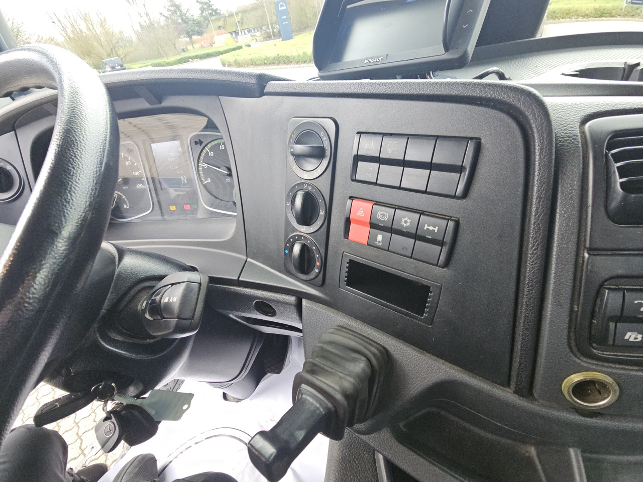 Camión portacontenedore/ Intercambiable Mercedes Atego 1224: foto 17