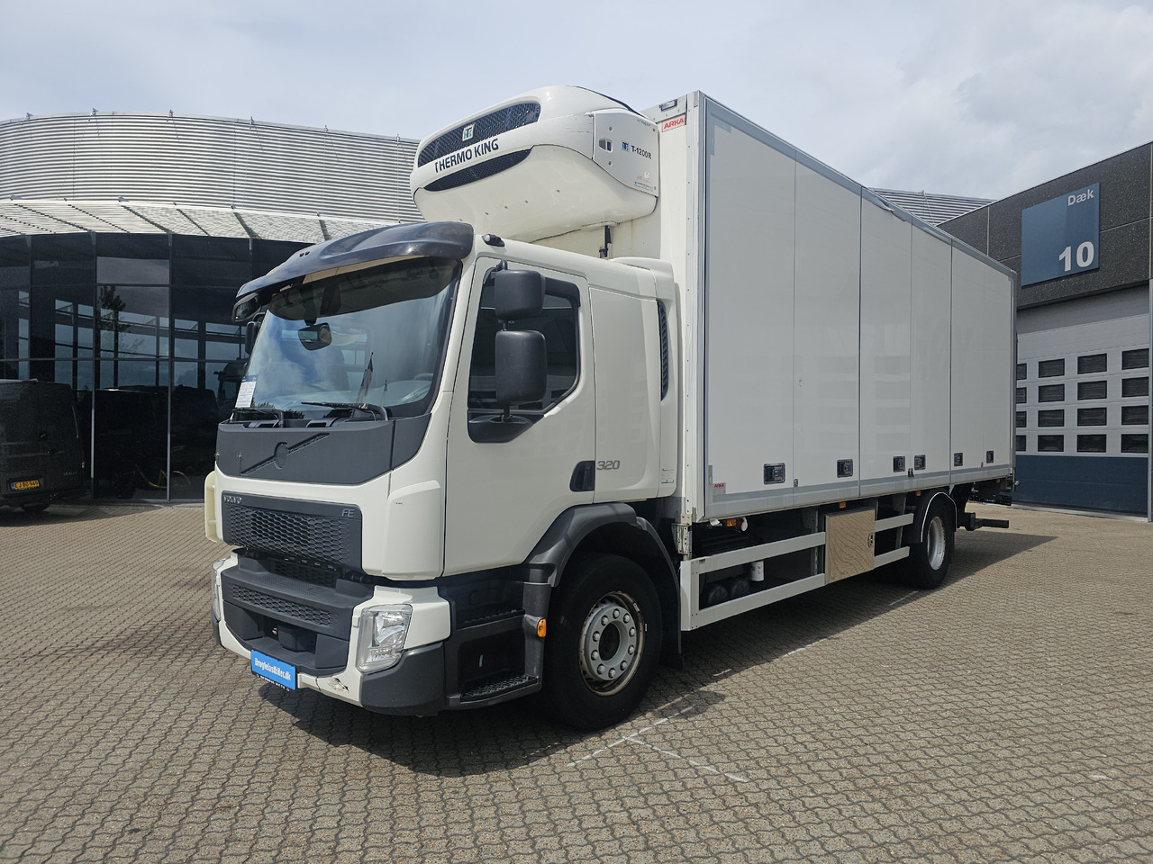 Volvo FE320 - Camión frigorífico: foto 1 Volvo FE320 - Camión frigorífico: foto 1