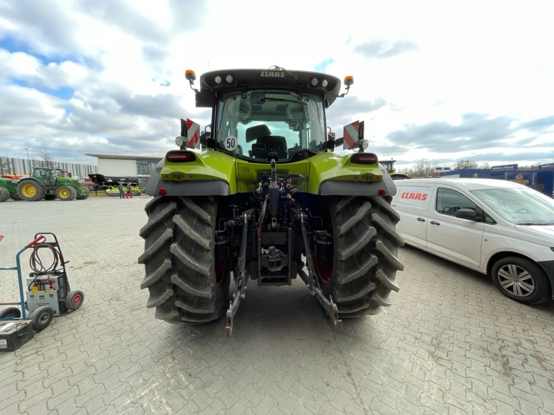 CLAAS Arion 660 CMATIC - Tractor: foto 4 CLAAS Arion 660 CMATIC - Tractor: foto 4