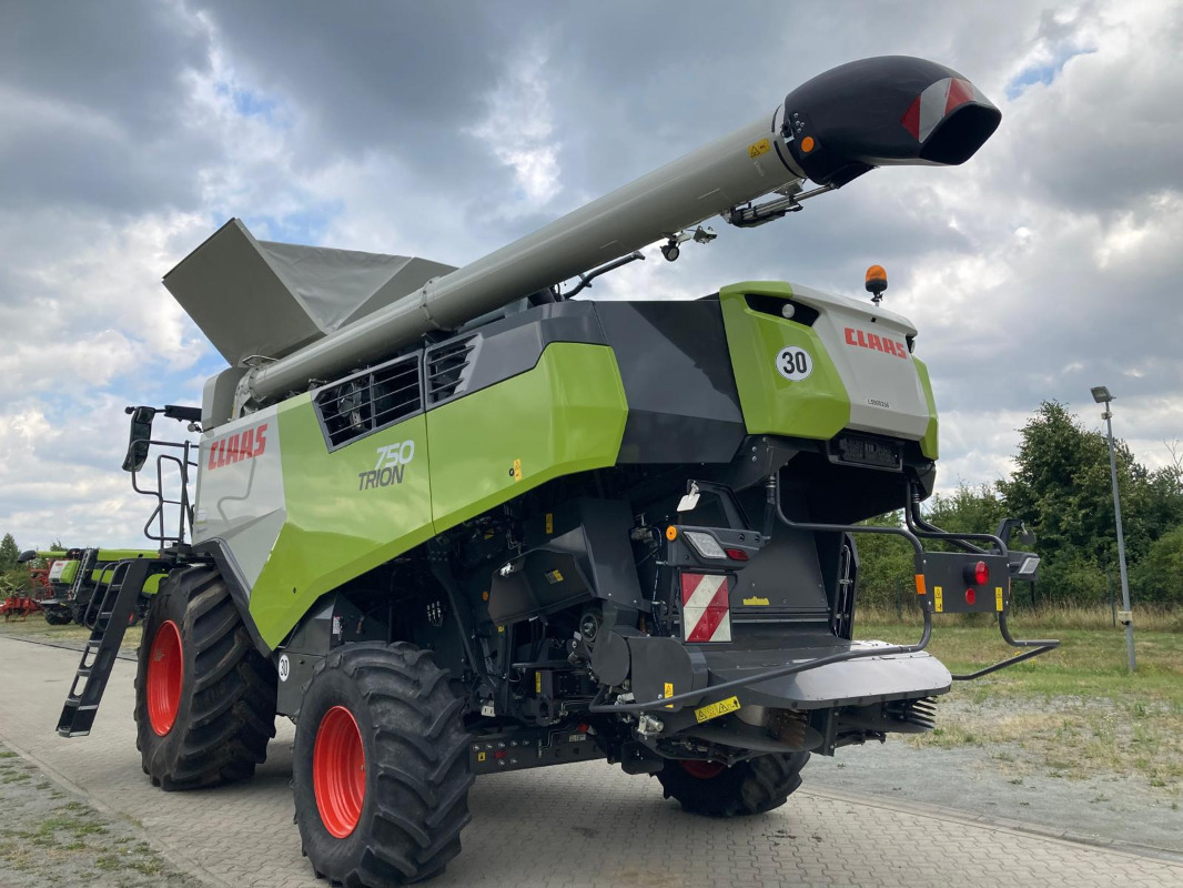 CLAAS Trion 750 - Cosechadora de granos: foto 4 CLAAS Trion 750 - Cosechadora de granos: foto 4