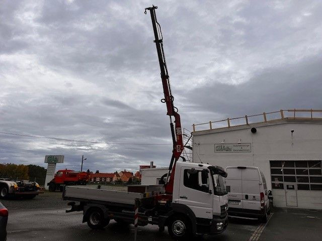 Mercedes-Benz Atego 818 mit Ladekran - Camión grúa: foto 4 Mercedes-Benz Atego 818 mit Ladekran - Camión grúa: foto 4