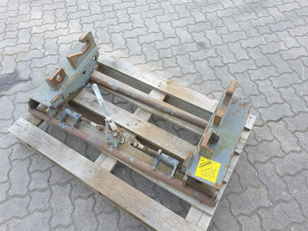 ADAPTERRAHMEN KRAMER / EURO - Cargador frontal para tractor: foto 3 ADAPTERRAHMEN KRAMER / EURO - Cargador frontal para tractor: foto 3