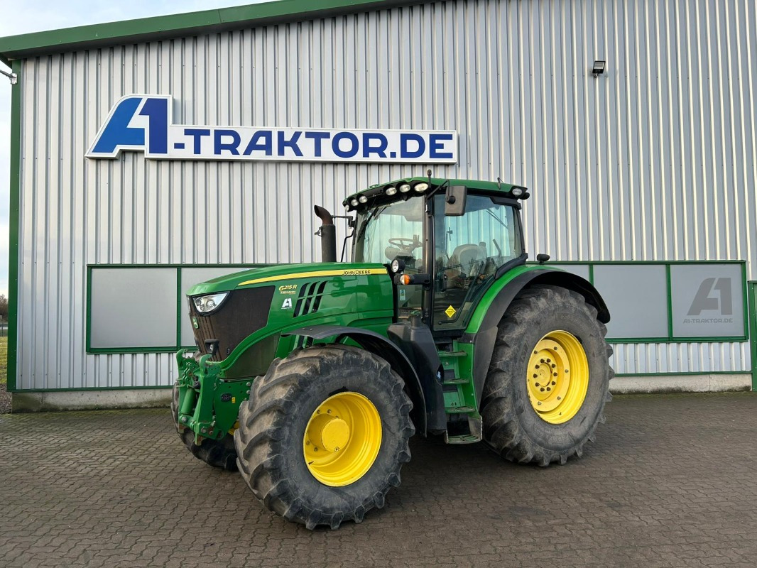 John Deere 6215R - Tractor: foto 1 John Deere 6215R - Tractor: foto 1