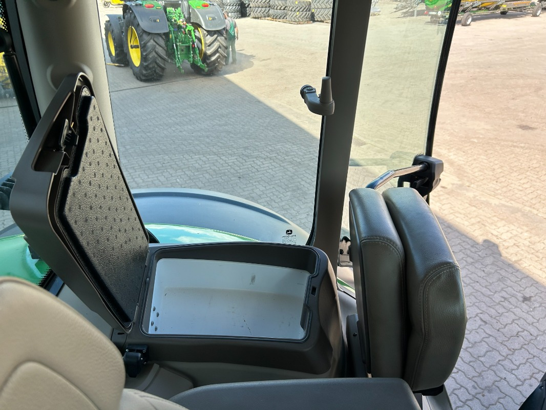 Tractor John Deere 6R 215: foto 12