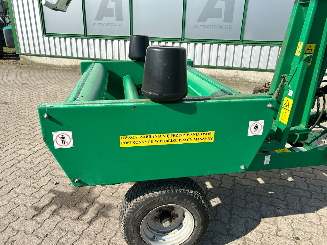 Metal-Fach Z 237 - Encintadora de pacas: foto 3 Metal-Fach Z 237 - Encintadora de pacas: foto 3