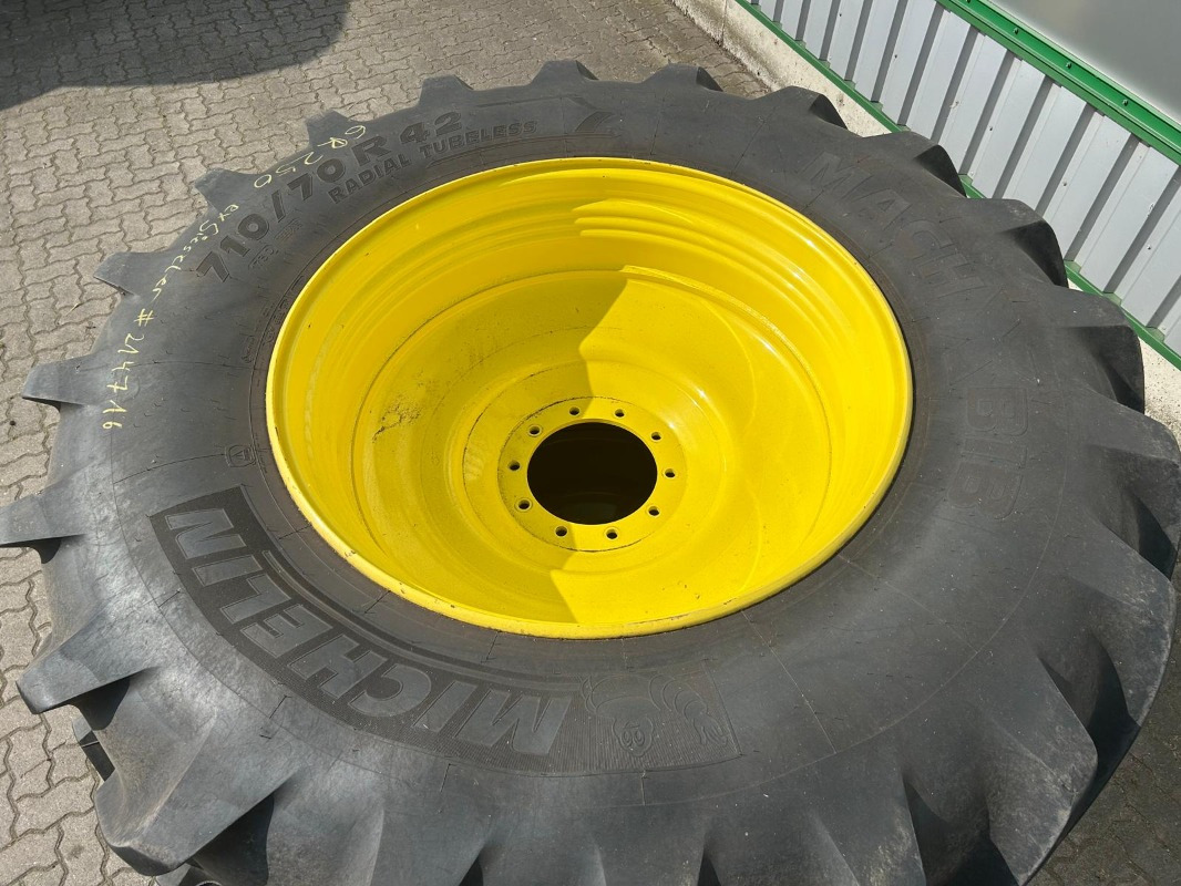 Michelin Kompletträder 710/70R42 600/70R30 - Neumático para Maquinaria agrícola: foto 5 Michelin Kompletträder 710/70R42 600/70R30 - Neumático para Maquinaria agrícola: foto 5