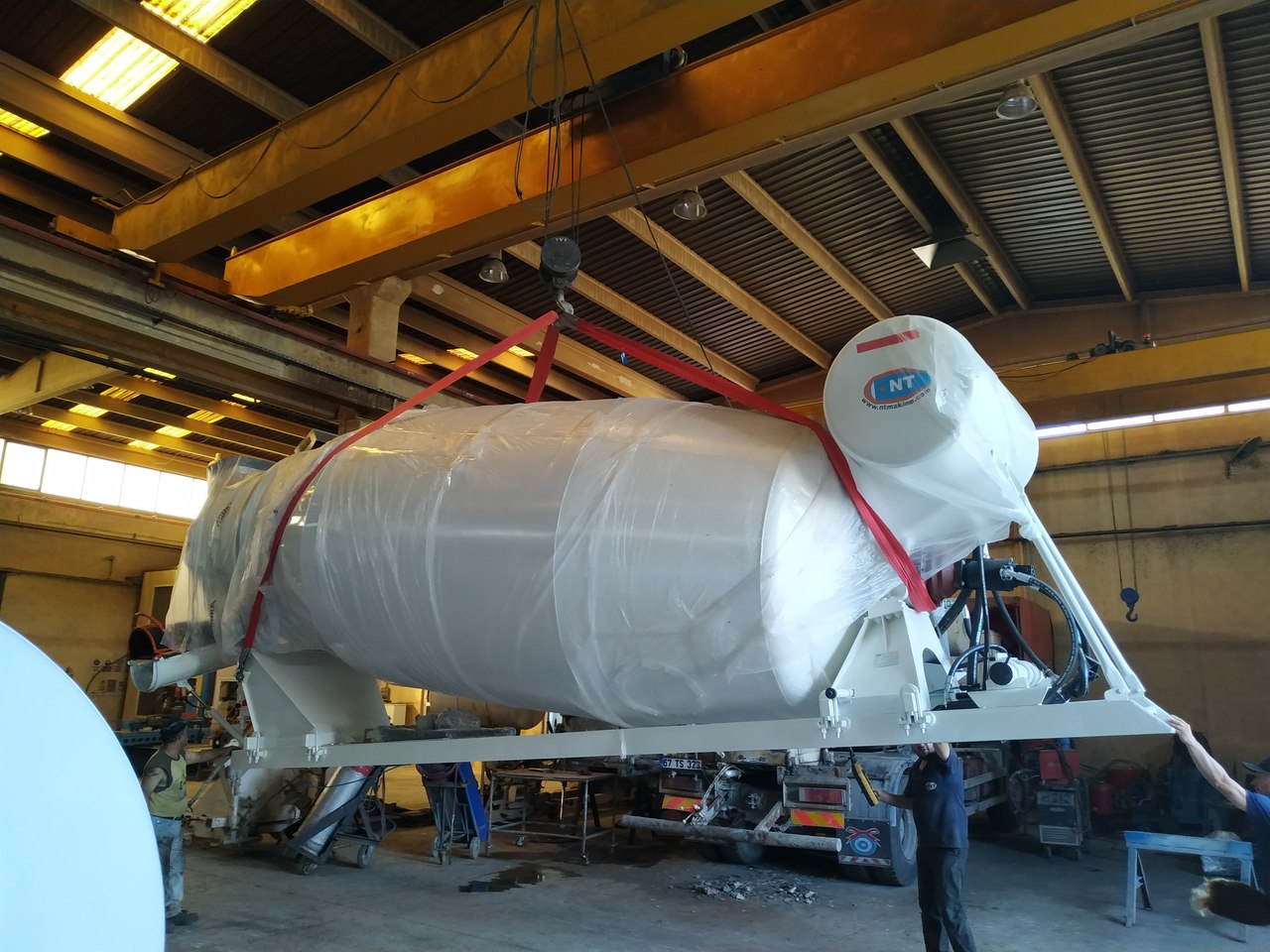 NT MAKINA 8-10-12 m3 CAPACITY MIXER - Cuba hormigonera: foto 3 NT MAKINA 8-10-12 m3 CAPACITY MIXER - Cuba hormigonera: foto 3