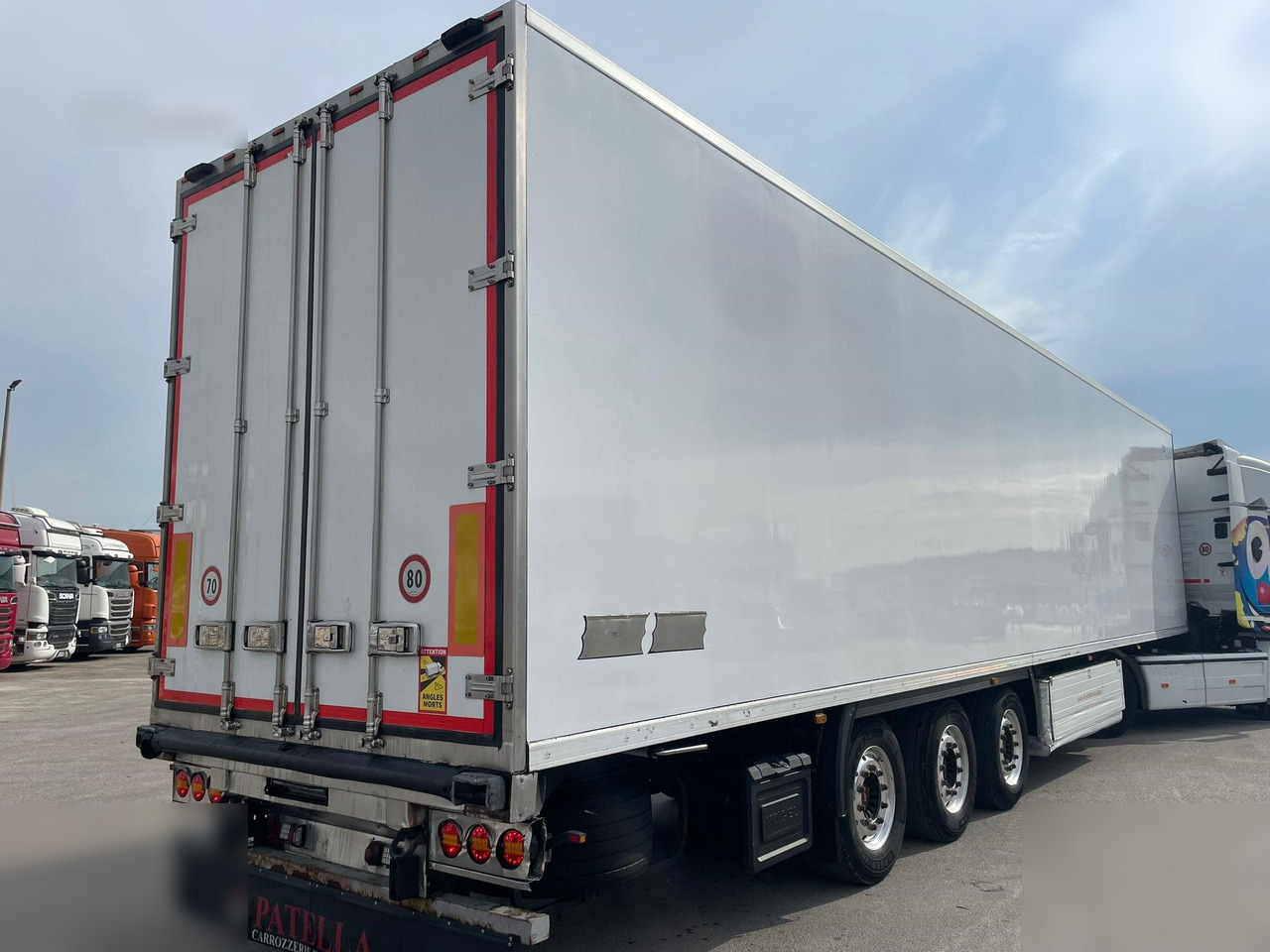 SCHMITZ - Semirremolque frigorífico: foto 3 SCHMITZ - Semirremolque frigorífico: foto 3