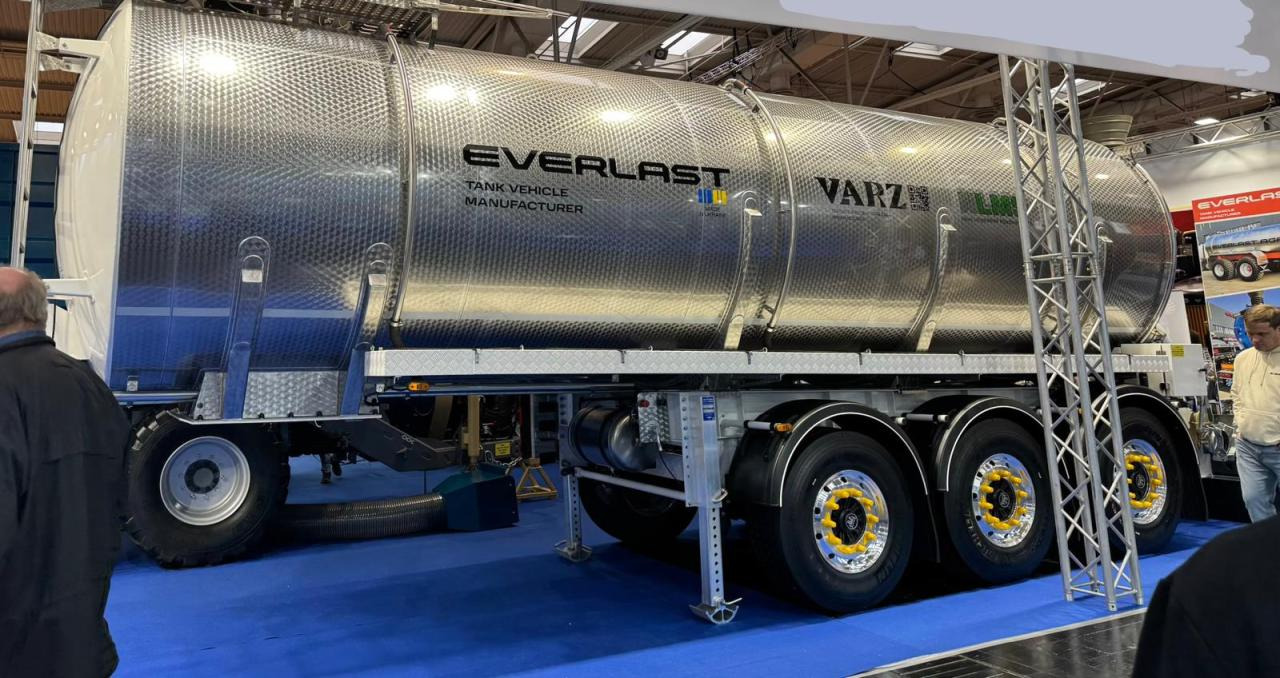 Güllezubringer - Maquinaria para fertilización: foto 1 Güllezubringer - Maquinaria para fertilización: foto 1