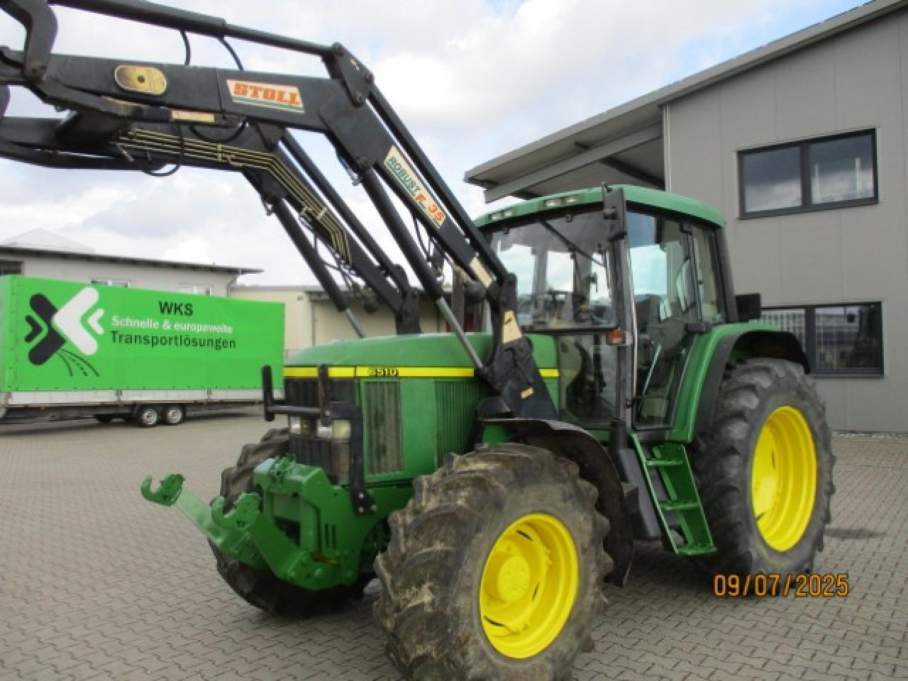 John Deere 6510 - Tractor: foto 2 John Deere 6510 - Tractor: foto 2