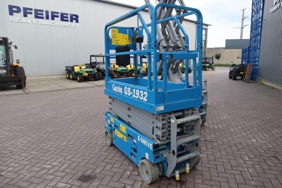 Genie GS1932 E-Drive Several In Stock, 8m Working Height  - Plataforma de tijeras: foto 3 Genie GS1932 E-Drive Several In Stock, 8m Working Height  - Plataforma de tijeras: foto 3