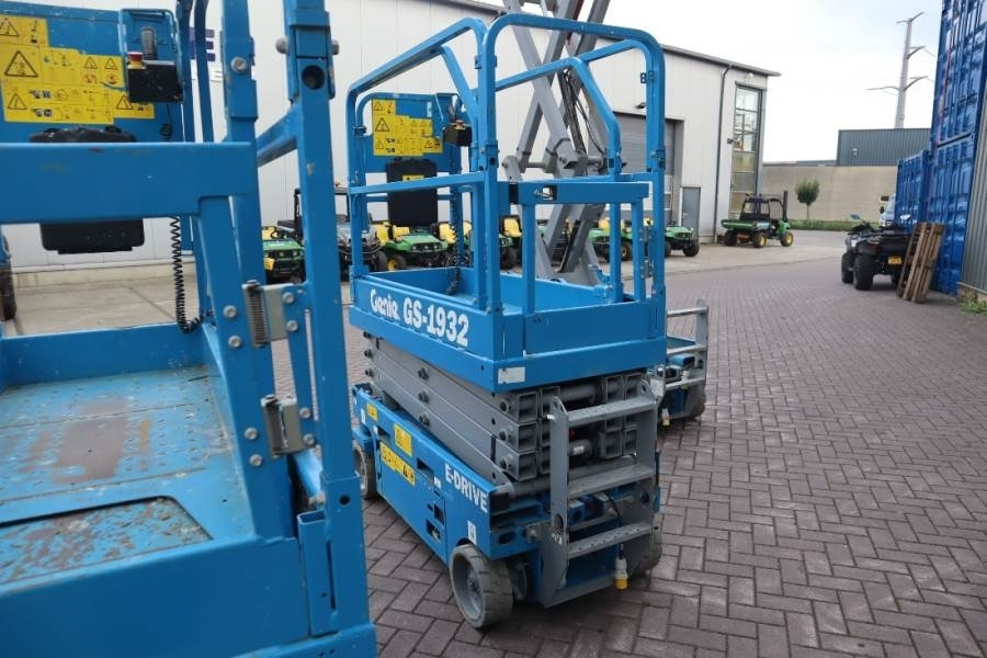 Genie GS1932 E-Drive Several In Stock, 8m Working Height  - Plataforma de tijeras: foto 3 Genie GS1932 E-Drive Several In Stock, 8m Working Height  - Plataforma de tijeras: foto 3