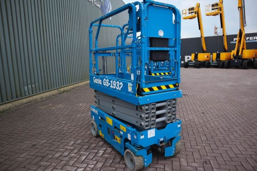 Genie GS1932 E-Drive Several In Stock, 8m Working Height  - Plataforma de tijeras: foto 3 Genie GS1932 E-Drive Several In Stock, 8m Working Height  - Plataforma de tijeras: foto 3