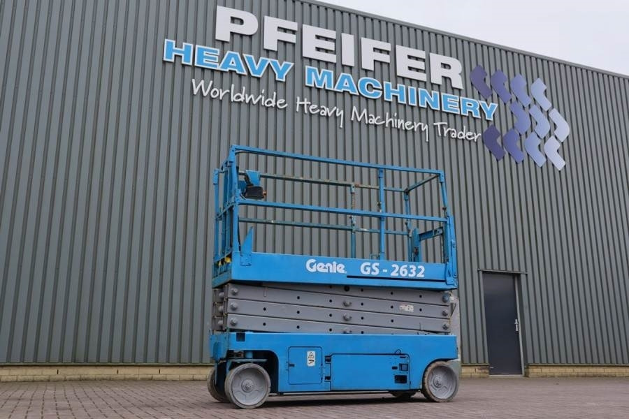 Genie GS2632 Electric, Working Height 10m, 227kg Capacit - Plataforma de tijeras: foto 1 Genie GS2632 Electric, Working Height 10m, 227kg Capacit - Plataforma de tijeras: foto 1