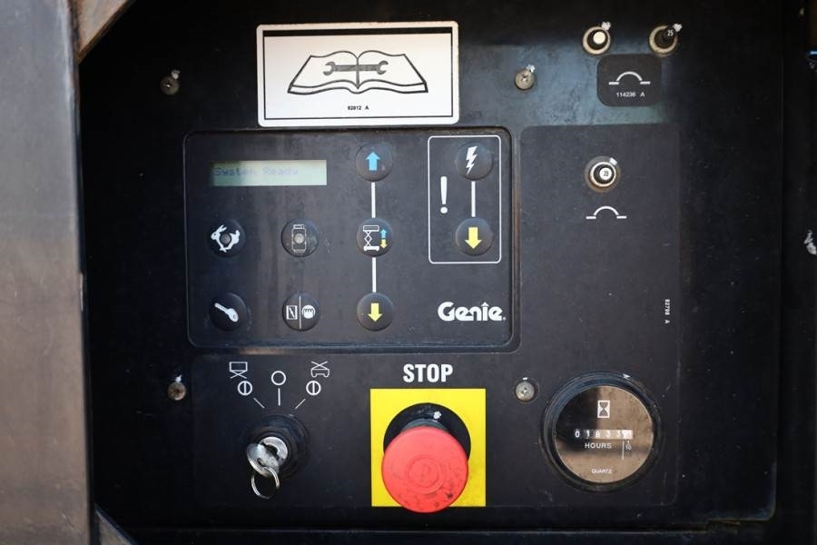 Genie GS5390 Diesel, 4x4 Drive, 18.15m Working Height, 6 - Plataforma de tijeras: foto 5 Genie GS5390 Diesel, 4x4 Drive, 18.15m Working Height, 6 - Plataforma de tijeras: foto 5