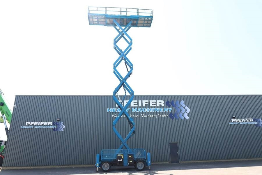 Genie GS5390 Diesel, 4x4 Drive, 18.15m Working Height, 6 - Plataforma de tijeras: foto 3 Genie GS5390 Diesel, 4x4 Drive, 18.15m Working Height, 6 - Plataforma de tijeras: foto 3