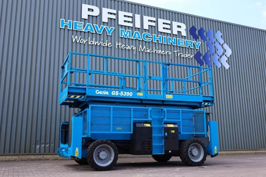 Genie GS5390 Diesel, 4x4 Drive, 18.15m Working Height, 6 - Plataforma de tijeras: foto 1 Genie GS5390 Diesel, 4x4 Drive, 18.15m Working Height, 6 - Plataforma de tijeras: foto 1
