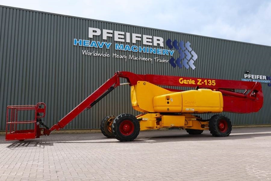 Genie Z135/70 Diesel, 4x4x4 Drive, 43m Lifting Height, 2 - Plataforma articulada: foto 1 Genie Z135/70 Diesel, 4x4x4 Drive, 43m Lifting Height, 2 - Plataforma articulada: foto 1