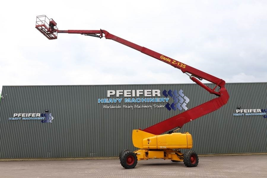 Genie Z135/70 Diesel, 4x4x4 Drive, 43m Lifting Height, 2 - Plataforma articulada: foto 3 Genie Z135/70 Diesel, 4x4x4 Drive, 43m Lifting Height, 2 - Plataforma articulada: foto 3