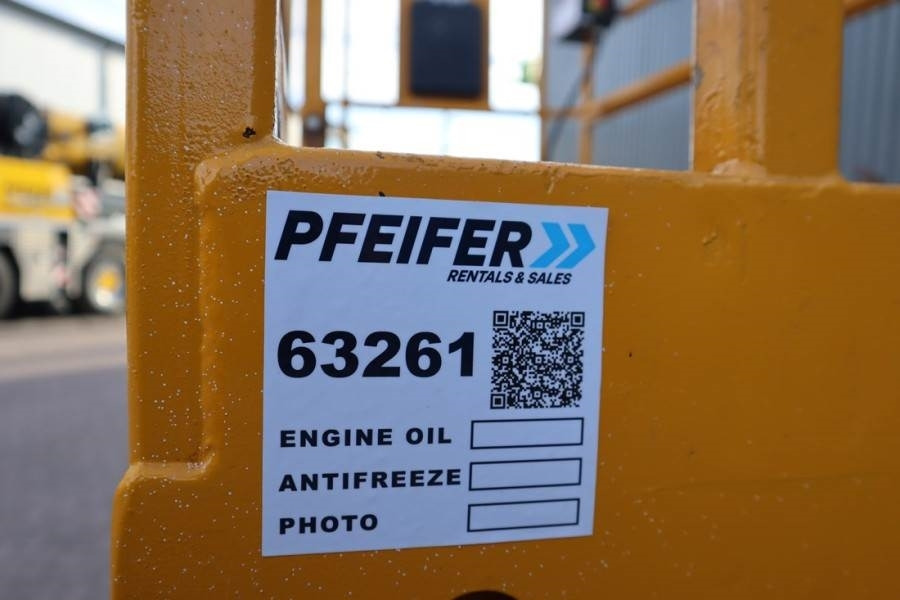 Leasing de Haulotte Compact 12 Electric, 12m Working Height, 300kg Cap Haulotte Compact 12 Electric, 12m Working Height, 300kg Cap: foto 15 Leasing de Haulotte Compact 12 Electric, 12m Working Height, 300kg Cap Haulotte Compact 12 Electric, 12m Working Height, 300kg Cap: foto 15