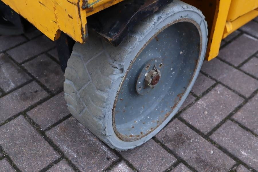 Plataforma de tijeras Haulotte Compact 8 Electric, 8.2m Working Height, 350kg Cap: foto 10