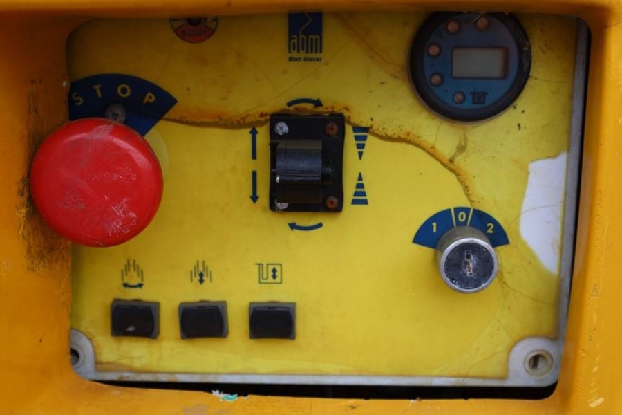 Haulotte STAR 12 Electric, 12m Working Height, 3m Reach, 21 - Plataforma articulada: foto 4 Haulotte STAR 12 Electric, 12m Working Height, 3m Reach, 21 - Plataforma articulada: foto 4