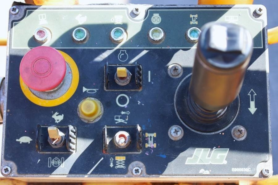 JLG 210-25 Diesel, 4x4 Drive, 23m Working Height, 1000 - Plataforma de tijeras: foto 4 JLG 210-25 Diesel, 4x4 Drive, 23m Working Height, 1000 - Plataforma de tijeras: foto 4