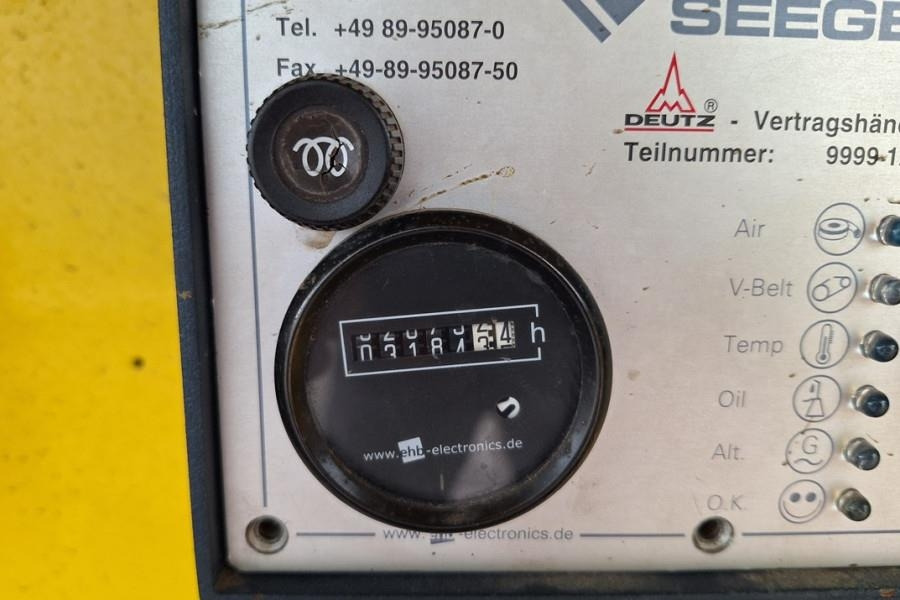 Plataforma de tijeras JLG 245-25 Diesel, 4x4 Drive, 26m Working Height, 750k: foto 14