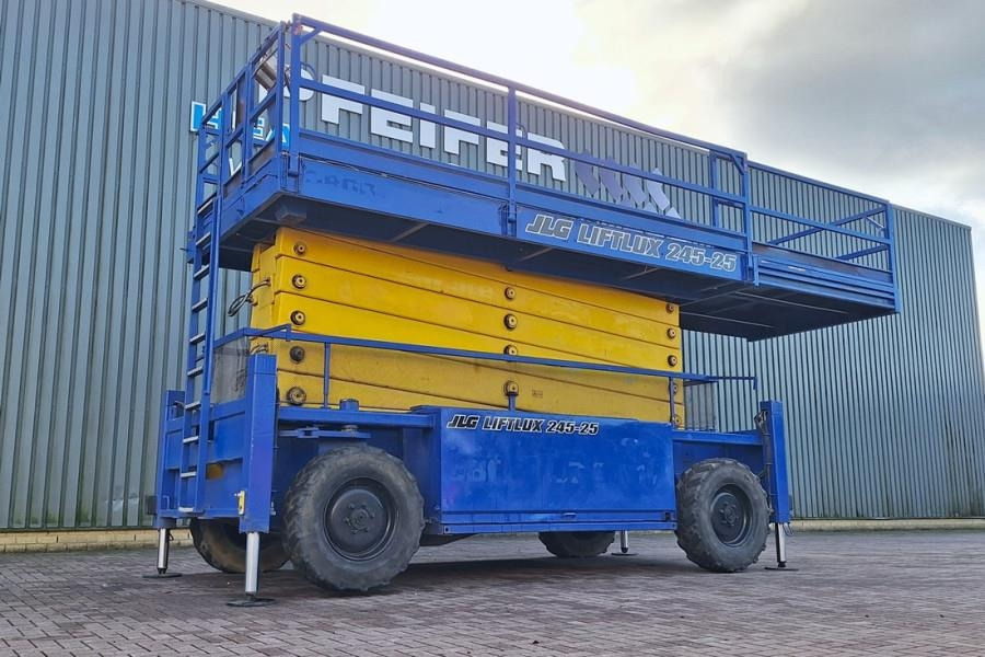 Plataforma de tijeras JLG 245-25 Diesel, 4x4 Drive, 26m Working Height, 750k: foto 10