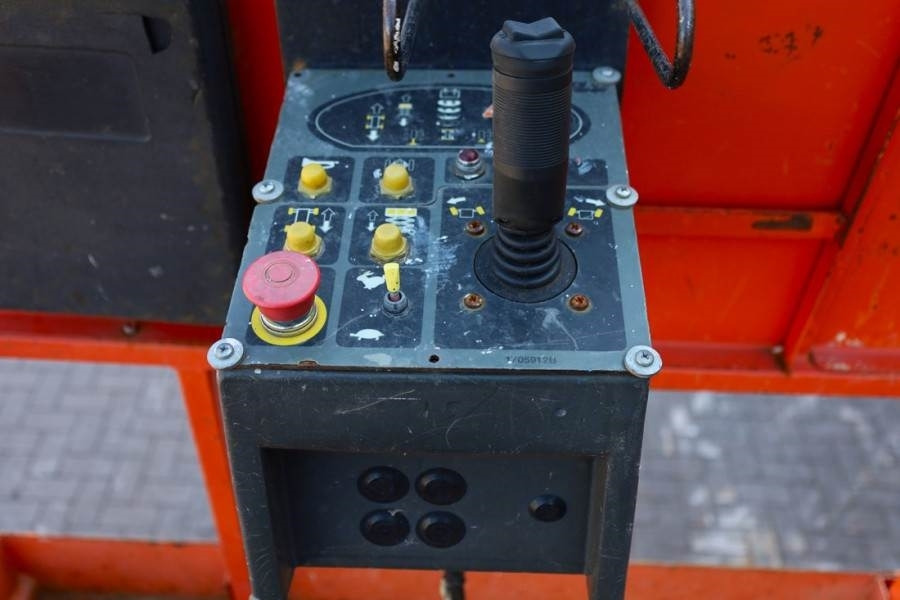 JLG 3369LE Electric, 12m Working Height, 450kg Capacit - Plataforma de tijeras: foto 4 JLG 3369LE Electric, 12m Working Height, 450kg Capacit - Plataforma de tijeras: foto 4