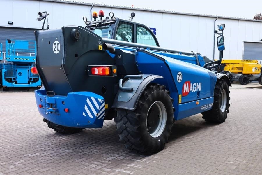 Magni TH5,5.15-D7/D Diesel, 4x4x4 Drive, 5.5t Capacity, - Manipulador telescópico: foto 2 Magni TH5,5.15-D7/D Diesel, 4x4x4 Drive, 5.5t Capacity, - Manipulador telescópico: foto 2