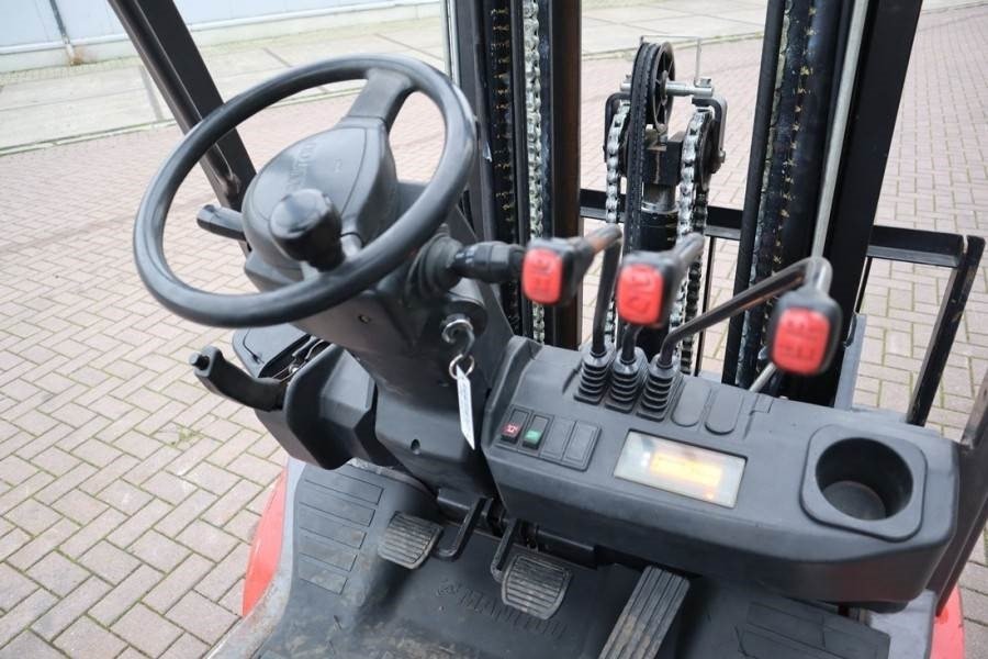 Manitou MI25D Valid inspection, *Guarantee! Diesel, 4x2 Dr - Carretilla elevadora diésel: foto 3 Manitou MI25D Valid inspection, *Guarantee! Diesel, 4x2 Dr - Carretilla elevadora diésel: foto 3