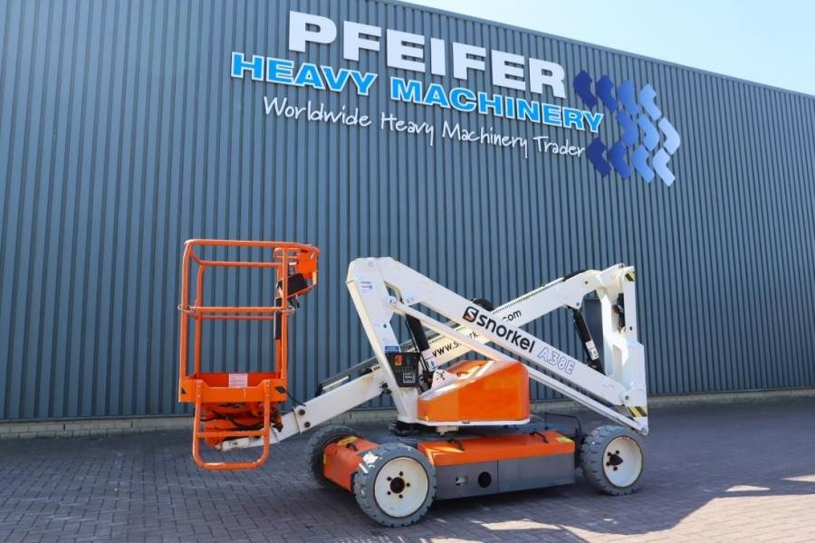 Snorkel A38E Valid Inspection, Electric, 13.5m Working Hei - Plataforma articulada: foto 1 Snorkel A38E Valid Inspection, Electric, 13.5m Working Hei - Plataforma articulada: foto 1