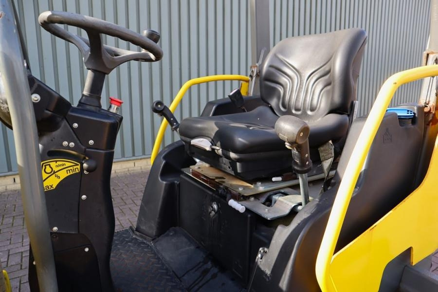 Wacker Neuson RD28-120 Diesel, Front And Rear Vibrating Smooth D - Apisonadora de asfalto: foto 3 Wacker Neuson RD28-120 Diesel, Front And Rear Vibrating Smooth D - Apisonadora de asfalto: foto 3