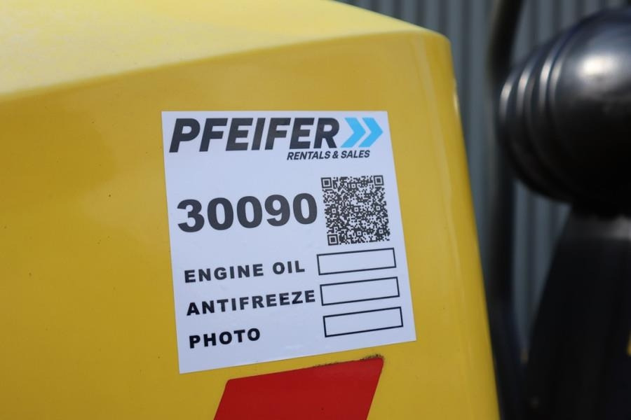 Leasing de Wacker Neuson RD28-120 Diesel, Front And Rear Vibrating Smooth D Wacker Neuson RD28-120 Diesel, Front And Rear Vibrating Smooth D: foto 14 Leasing de Wacker Neuson RD28-120 Diesel, Front And Rear Vibrating Smooth D Wacker Neuson RD28-120 Diesel, Front And Rear Vibrating Smooth D: foto 14