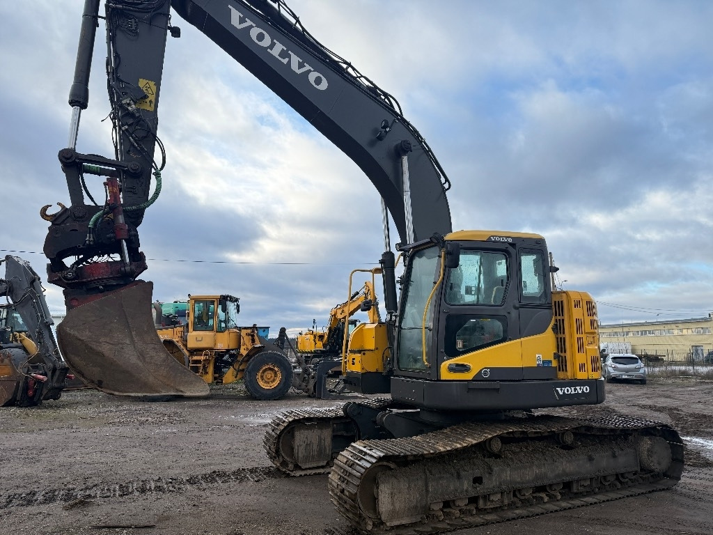 Volvo ECR 235 - Excavadora de cadenas: foto 3 Volvo ECR 235 - Excavadora de cadenas: foto 3