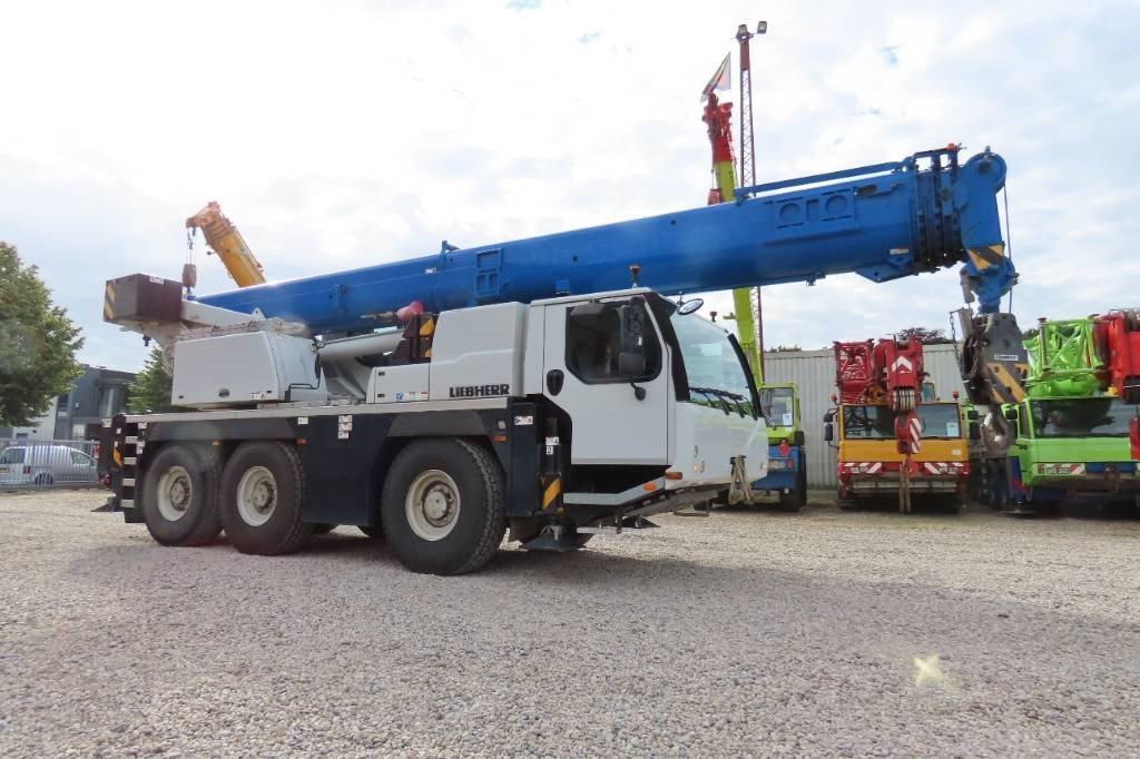 Liebherr LTM 1050-3.1 - Grúa todo terreno: foto 2 Liebherr LTM 1050-3.1 - Grúa todo terreno: foto 2
