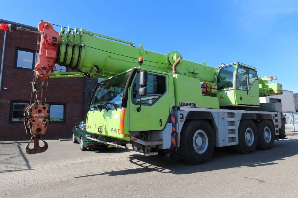Liebherr LTM 1055-3.2 - Grúa todo terreno: foto 1 Liebherr LTM 1055-3.2 - Grúa todo terreno: foto 1