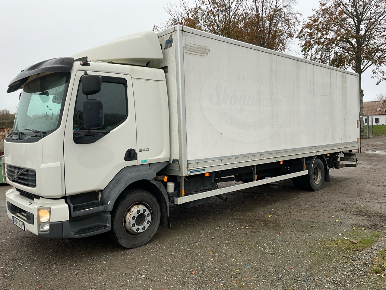 Volvo 240 - Camión: foto 1 Volvo 240 - Camión: foto 1