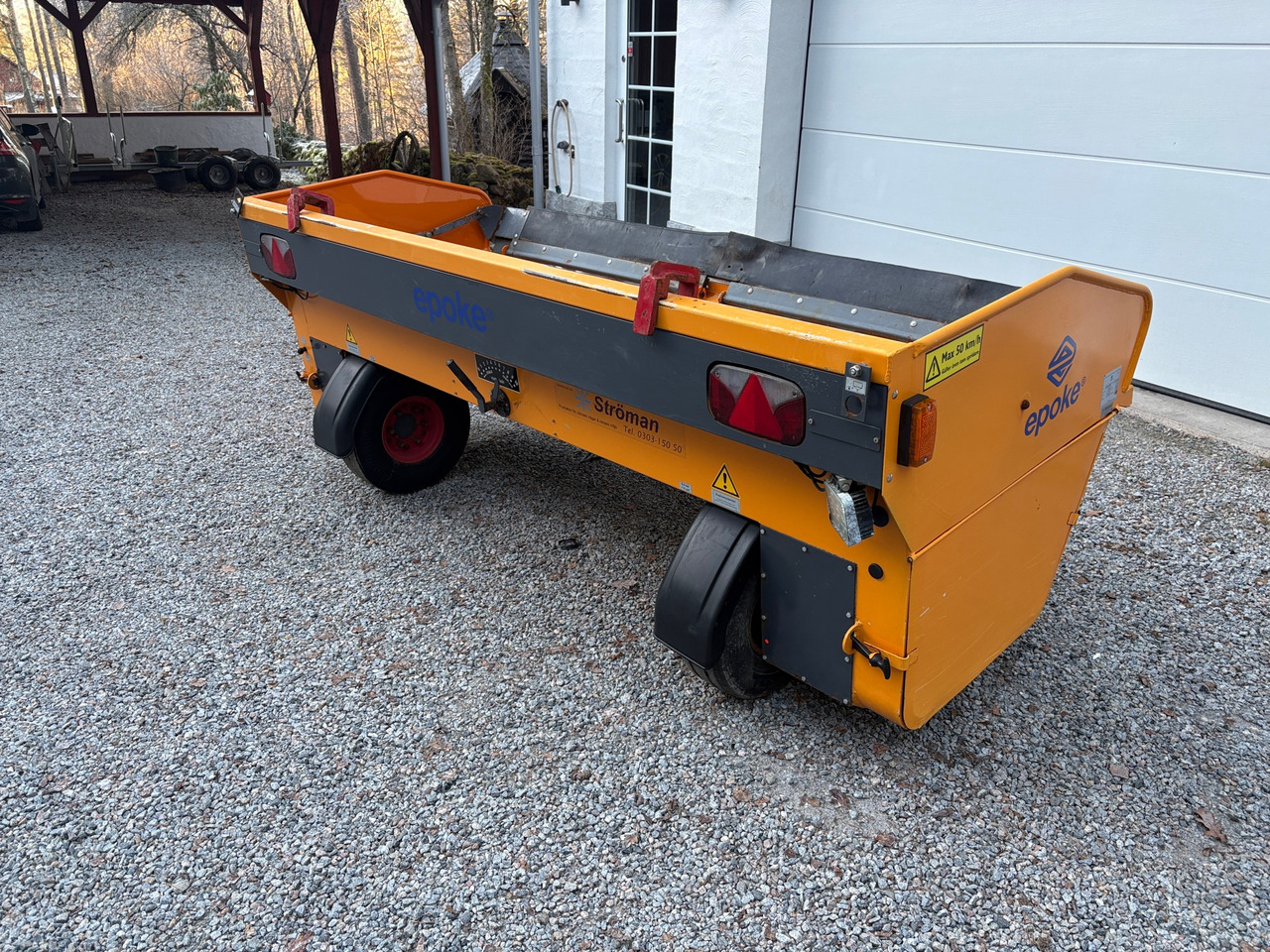 Epoke - Esparcidor de sal: foto 1 Epoke - Esparcidor de sal: foto 1