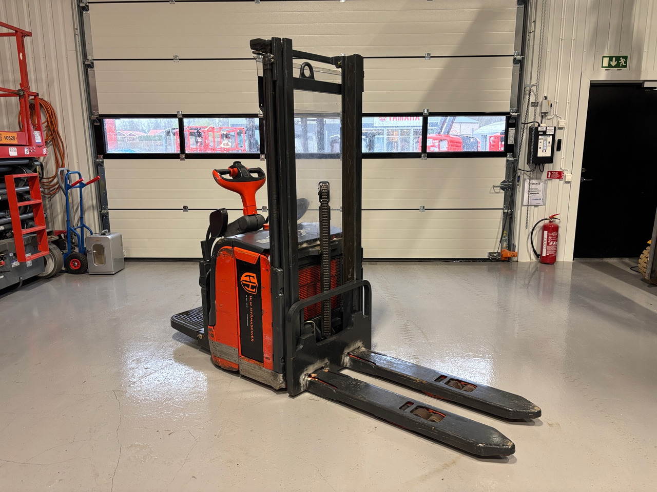 Linde L14 AP - Equipo de manutención: foto 1 Linde L14 AP - Equipo de manutención: foto 1