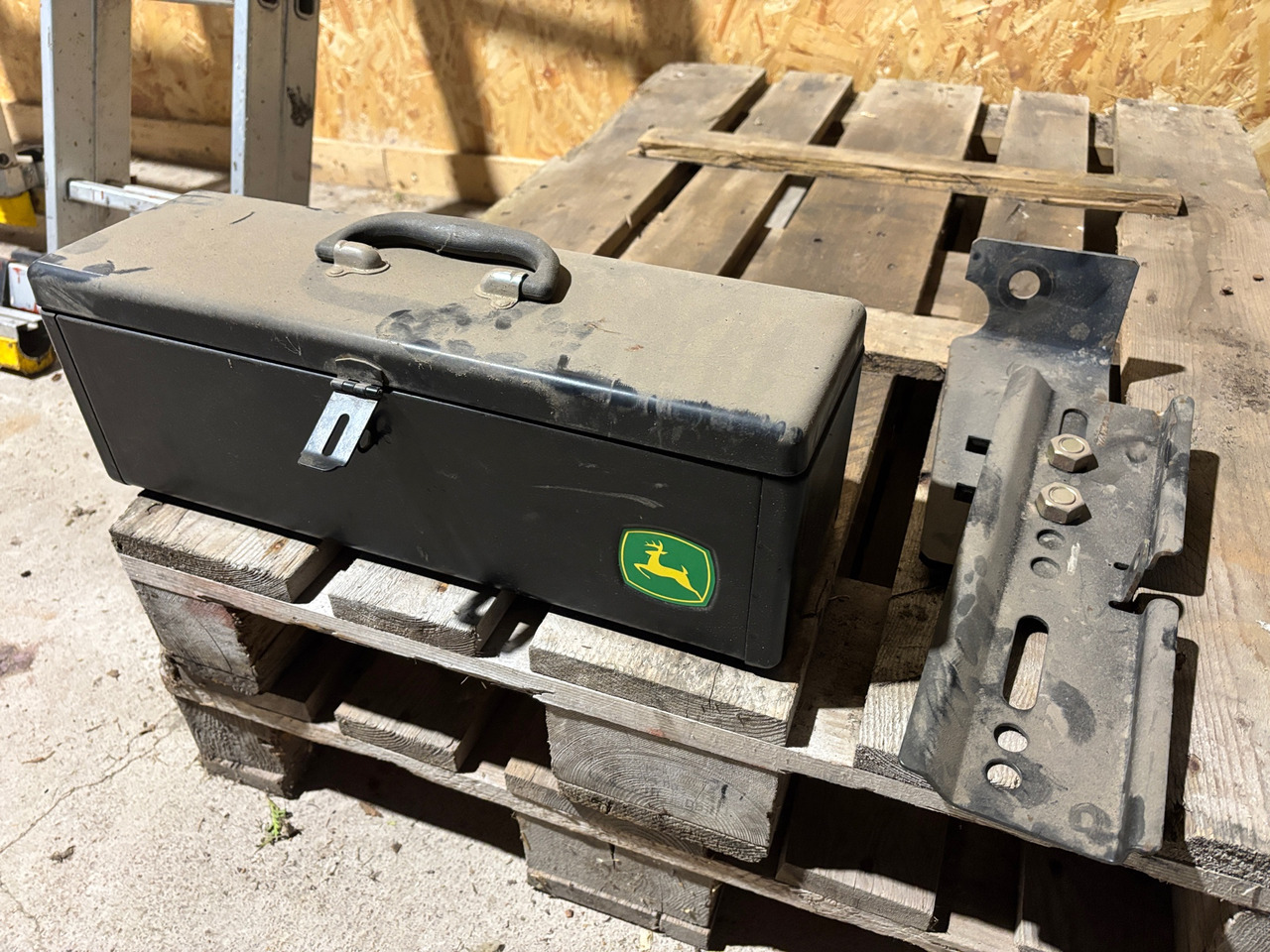 John Deere 5080 - Implemento para Maquinaria agrícola: foto 1 John Deere 5080 - Implemento para Maquinaria agrícola: foto 1