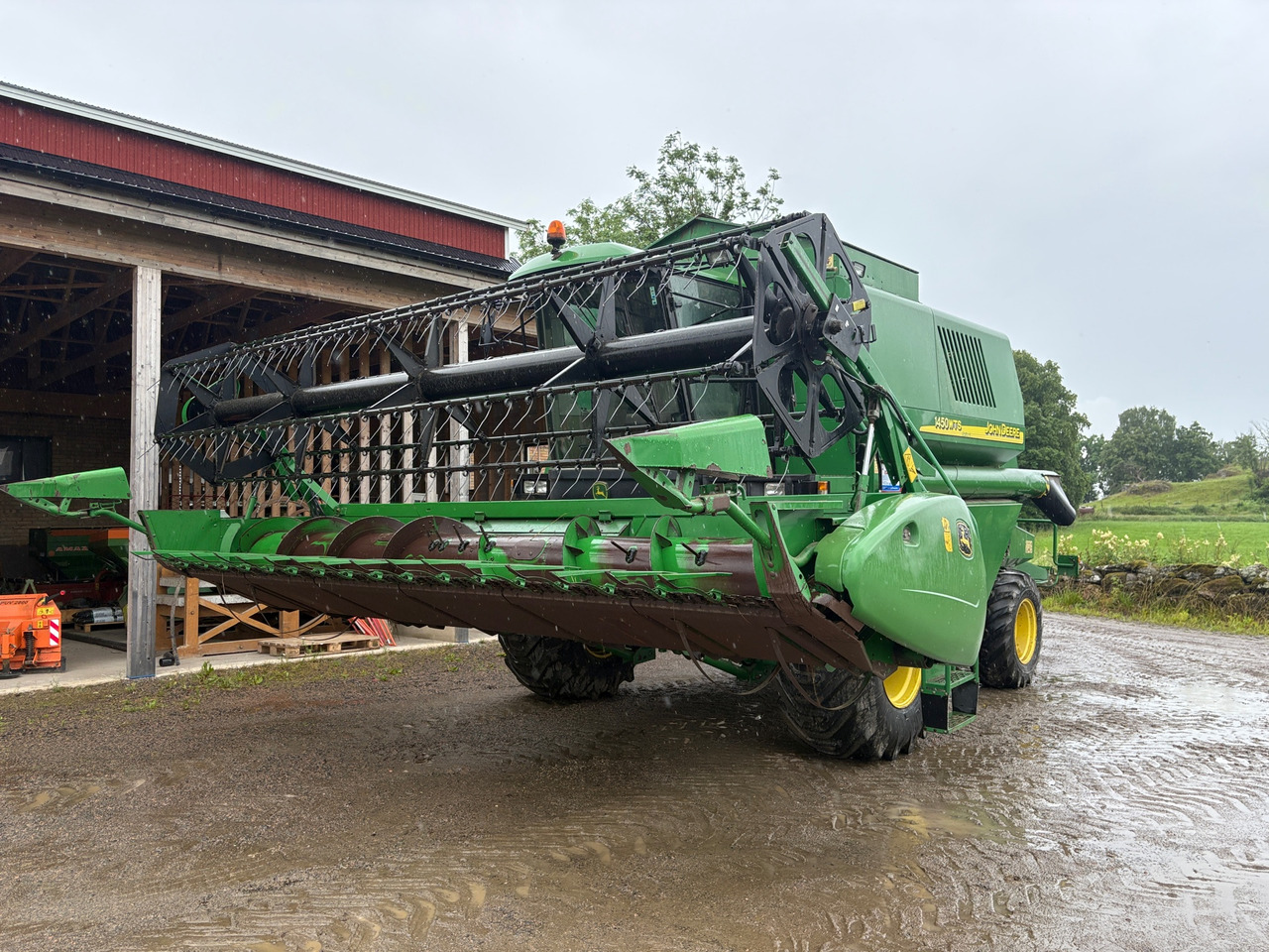 John Deere 1450WTS - Cosechadora de granos: foto 1 John Deere 1450WTS - Cosechadora de granos: foto 1