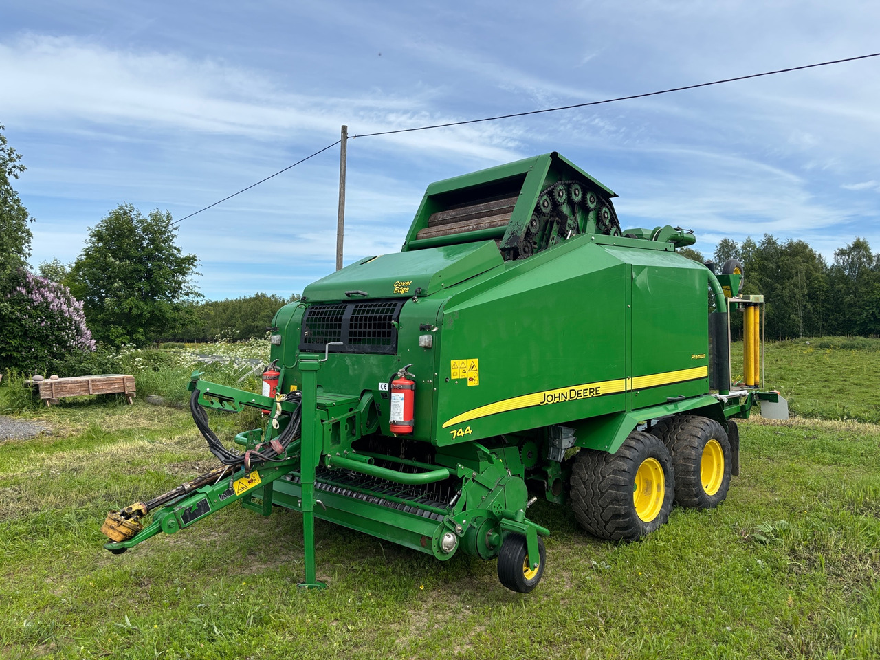 John Deere 744 - Rotoempacadora: foto 1 John Deere 744 - Rotoempacadora: foto 1