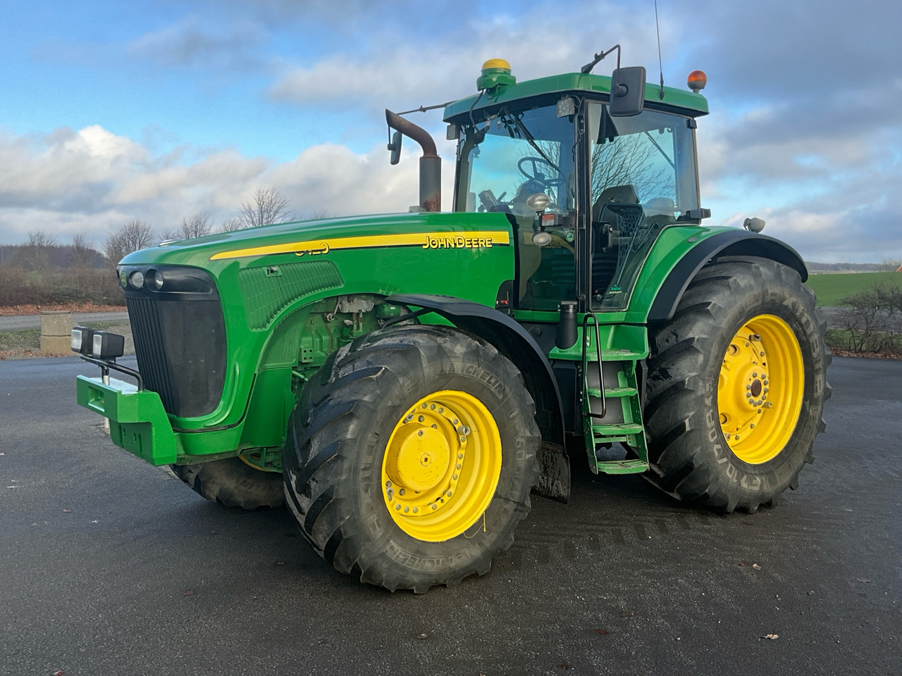 John Deere 8420 - Tractor: foto 1 John Deere 8420 - Tractor: foto 1