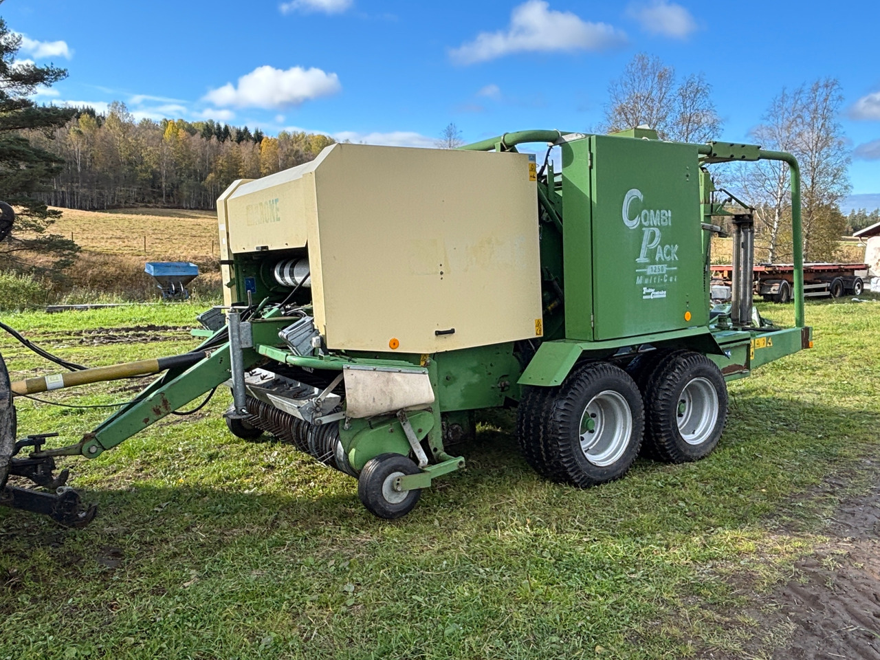 Krone Combi Pack 1250 - Rotoempacadora: foto 1 Krone Combi Pack 1250 - Rotoempacadora: foto 1